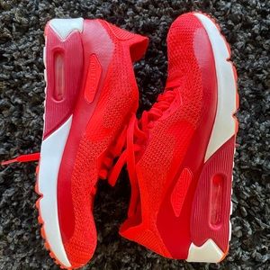 Size 9.5 - Nike Air Max 90 Ultra 2.0 Flyknit